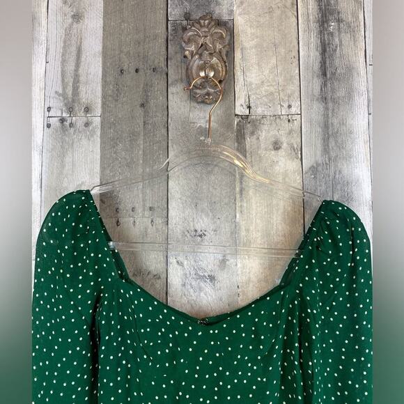 Reformation The Beatrice Dress in Kelly Green Polka Dots Size 0. - Picture 4 of 12